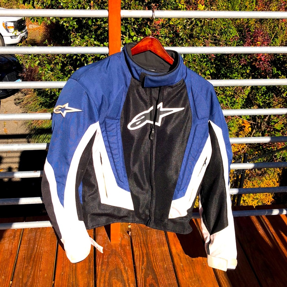 Motorcycle jacket